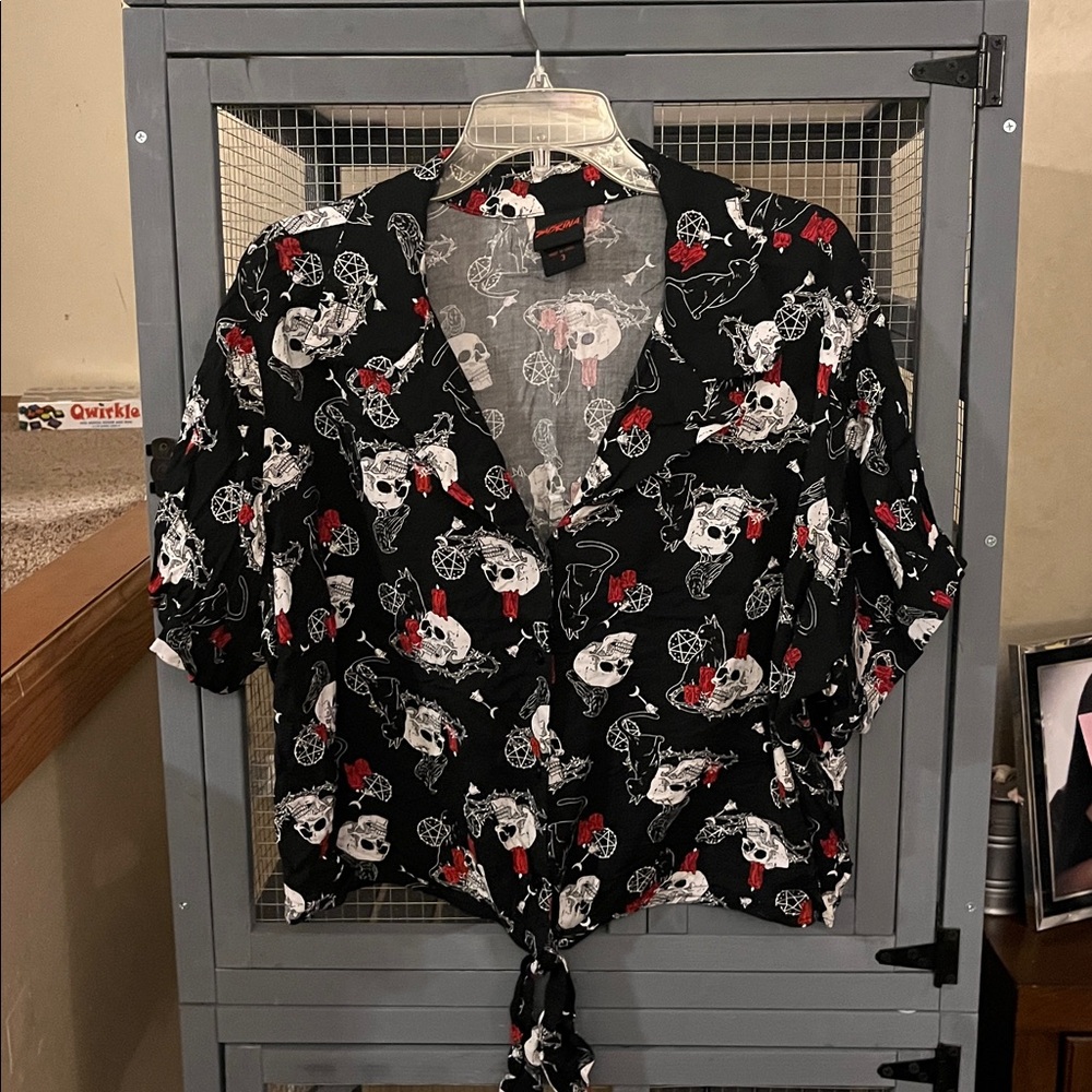Sabina Black and White Skull Print Top